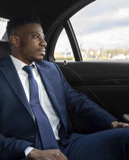 elegant-uber-driver-giving-taxi-ride